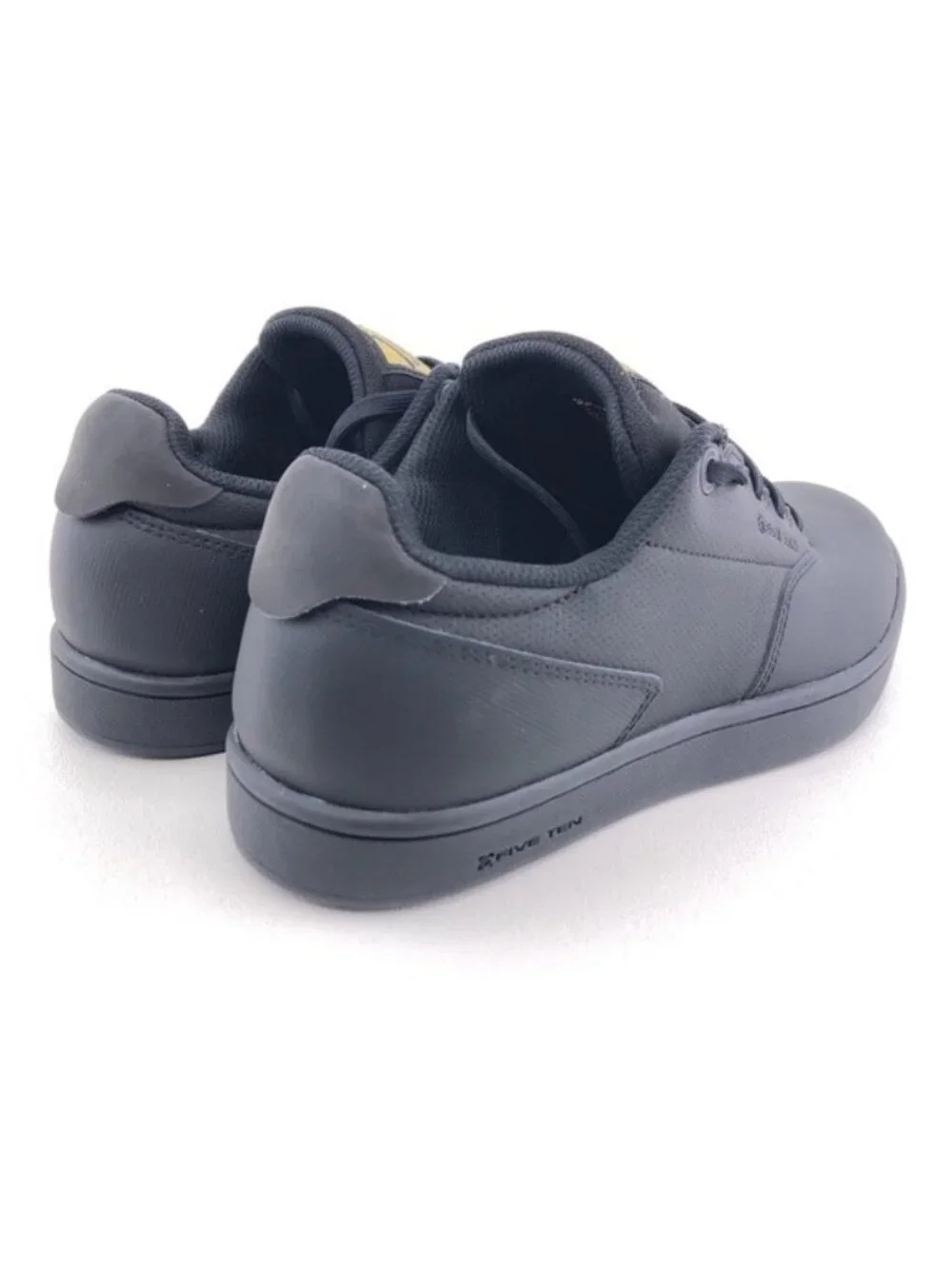adidas Five Ten District Clipless Cycling Shoes 6.5